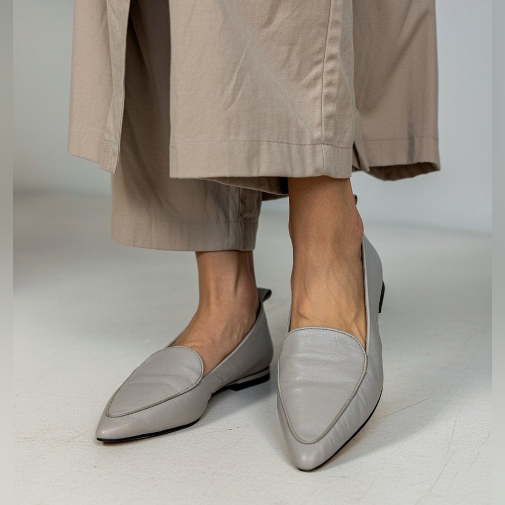 Franco Sarto Women's Grey Leather Flats Size 6